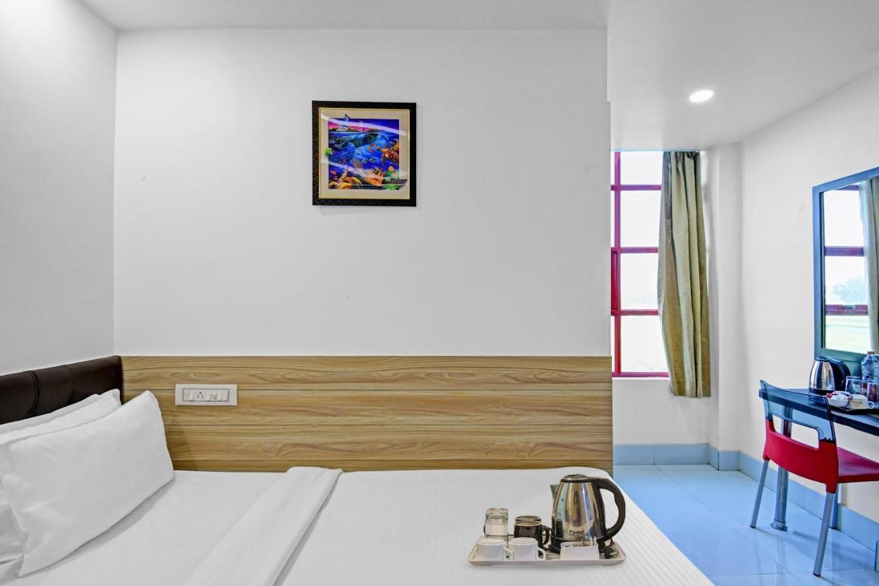 Oyo Townhouse 779 Gods County Hotel ธาราพิธ ภายนอก รูปภาพ