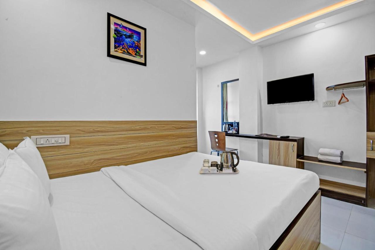 Oyo Townhouse 779 Gods County Hotel ธาราพิธ ภายนอก รูปภาพ