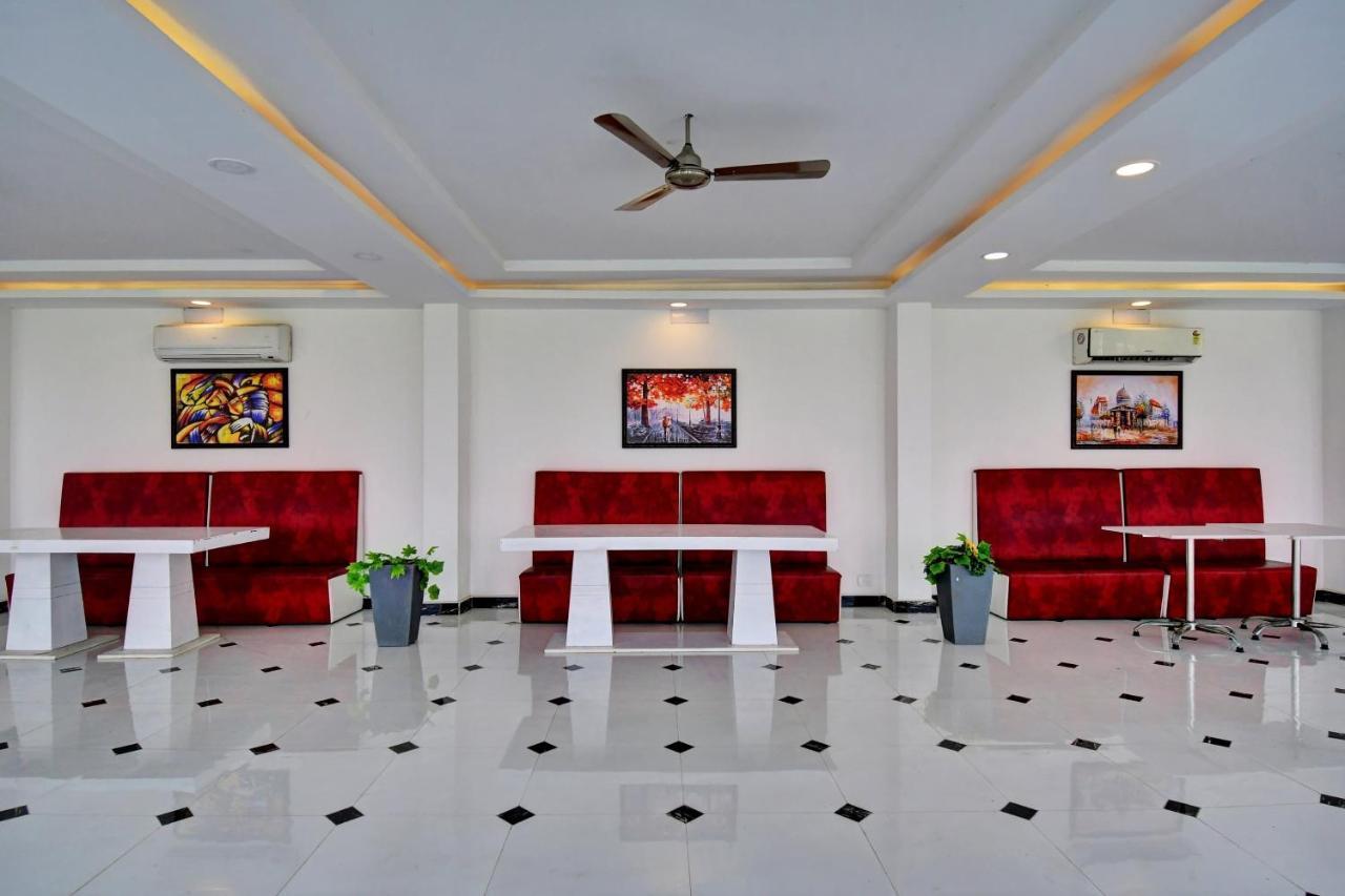 Oyo Townhouse 779 Gods County Hotel ธาราพิธ ภายนอก รูปภาพ
