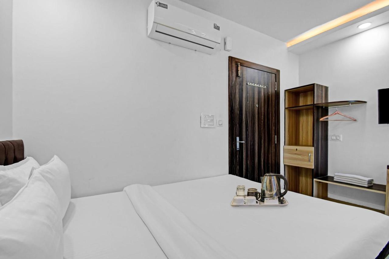 Oyo Townhouse 779 Gods County Hotel ธาราพิธ ภายนอก รูปภาพ
