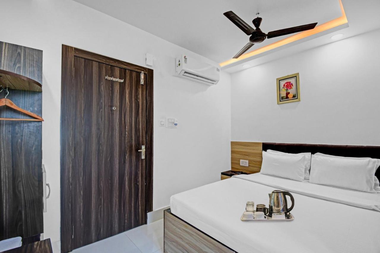 Oyo Townhouse 779 Gods County Hotel ธาราพิธ ภายนอก รูปภาพ