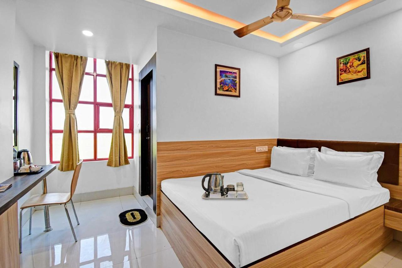 Oyo Townhouse 779 Gods County Hotel ธาราพิธ ภายนอก รูปภาพ