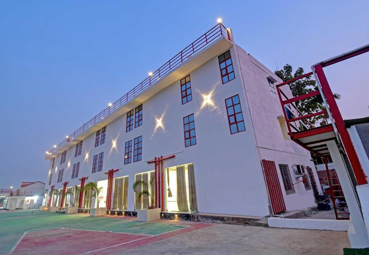Oyo Townhouse 779 Gods County Hotel ธาราพิธ ภายนอก รูปภาพ
