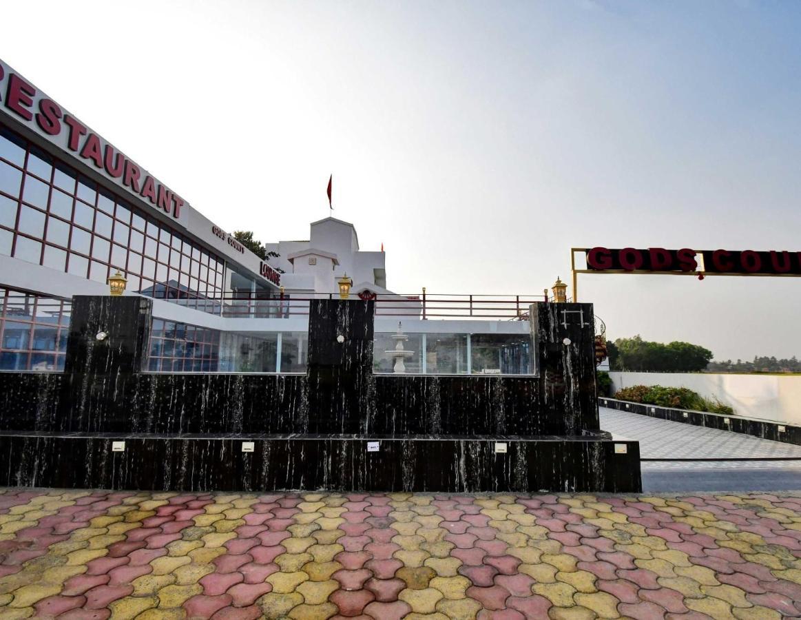 Oyo Townhouse 779 Gods County Hotel ธาราพิธ ภายนอก รูปภาพ